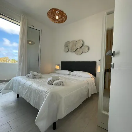 Shiara Apartment